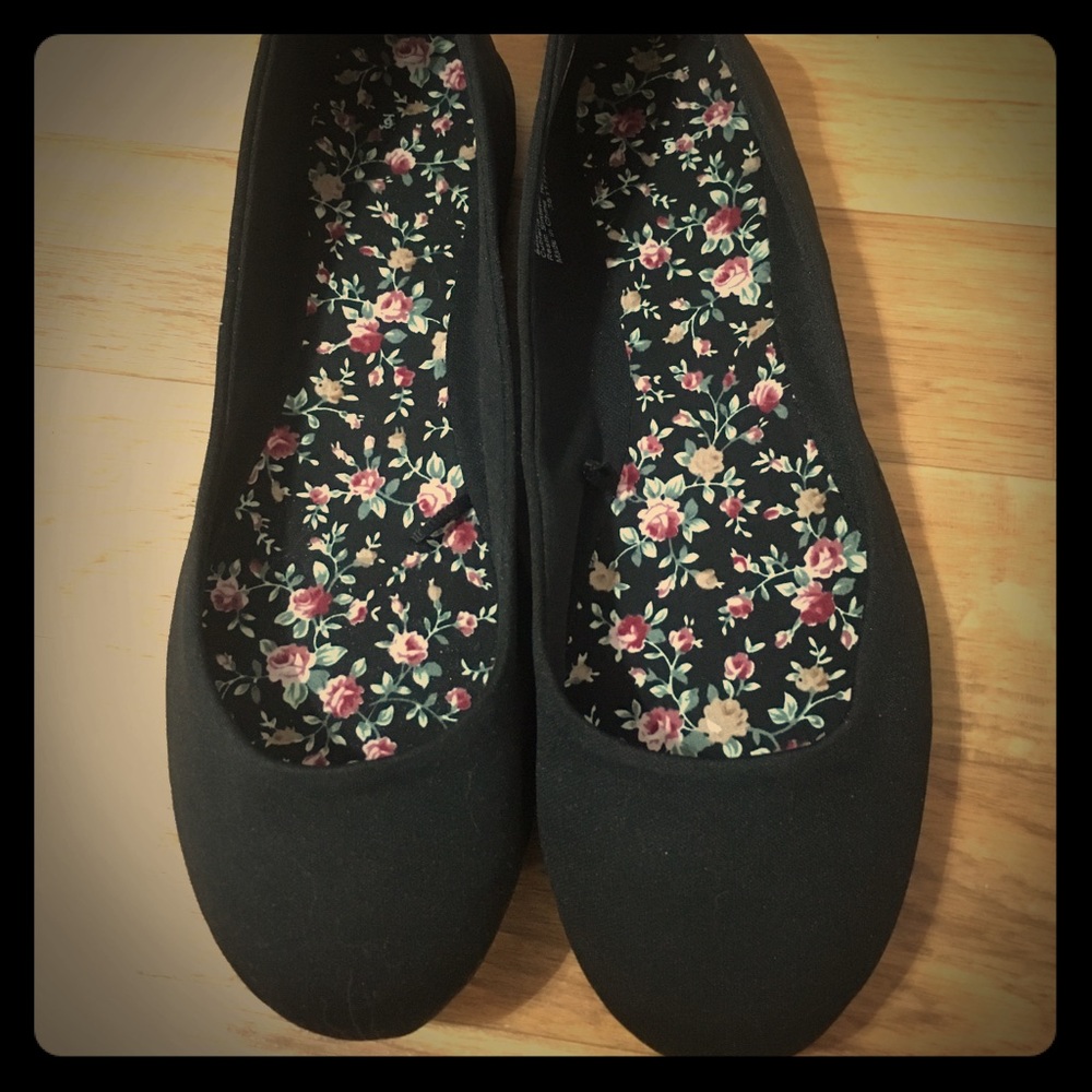 Black Flat Slip on Shoes